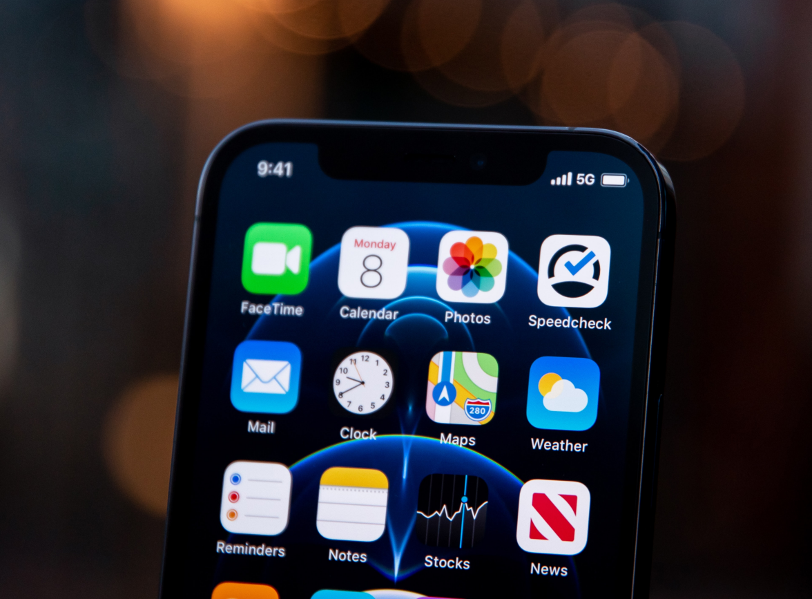 青浦苹果手机维修分享为什么 iPhone 12 在冬季会自动关机 