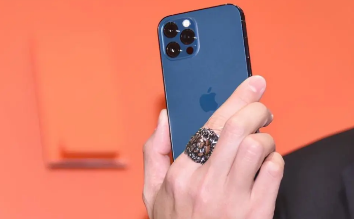 青浦苹果手机维修分享iPhone12系列重启方法教程 